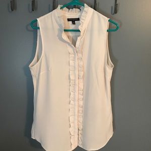 Sleeveless blouse
